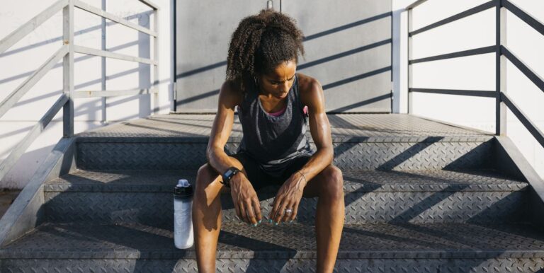 De combien de repos avez-vous besoin entre les entraînements pour développer les muscles? Les experts décomposent la science



