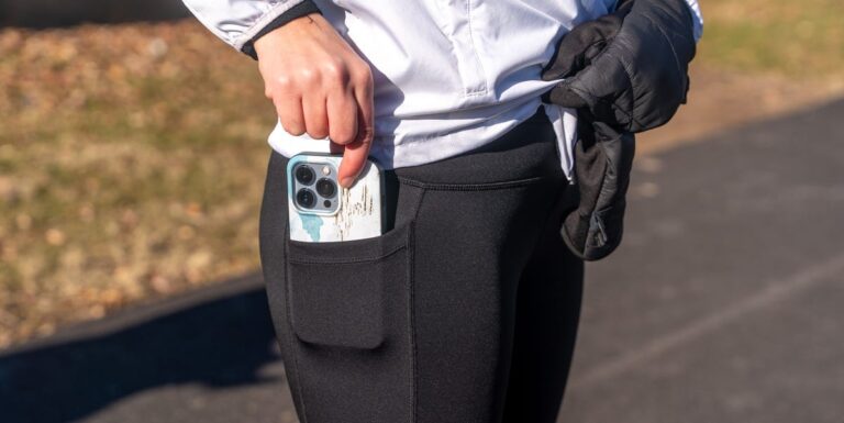 Les 5 meilleurs leggings avec des poches de téléphone, selon nos tests




