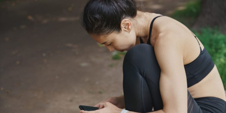 Les effets secondaires du cou de text s'accumulent avec le temps et cela peut être un vrai problème pour les coureurs



