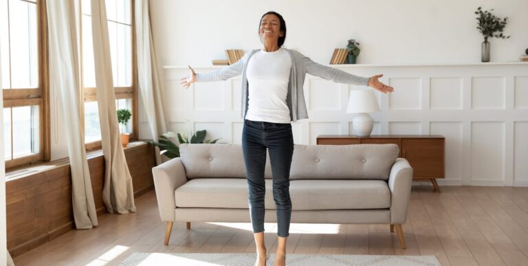 6 étirements matinaux Les coureurs devraient faire avant de ramasser leurs téléphones



