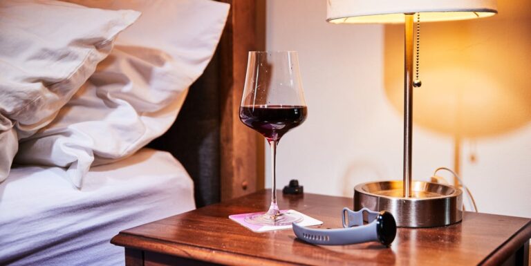 Juste un verre avant le lit peut saboter la qualité du sommeil



