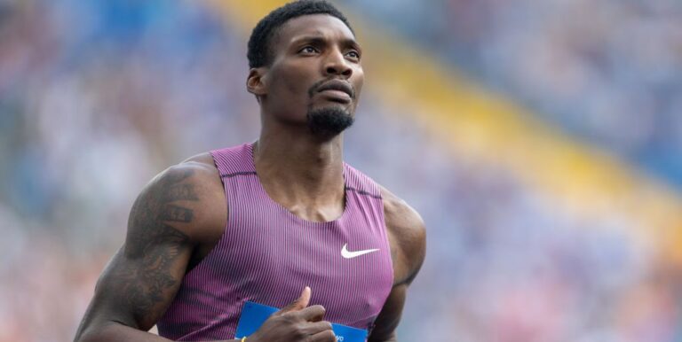 Le sprinter olympique Fred Kerley a arrêté et accusé d'avoir résisté à un officier



