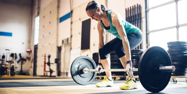 Plus de preuves que la formation en résistance est essentielle pendant la ménopause



