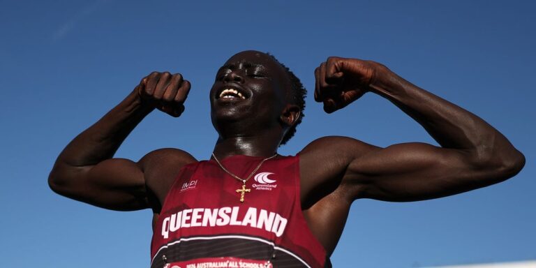 Un jeune de 16 ans a couru les 200 mètres si rapide Usain Bolt a déclaré: "Il ressemble à un jeune moi"



