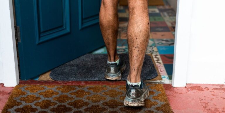 Vous devriez arrêter de vous doucher entre les courses et mes 7 autres règles de course pour 2025



