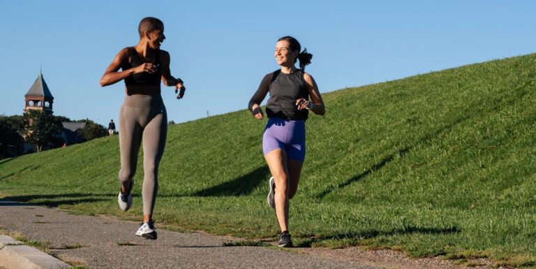 10 conseils de course au printemps pour vous aider à mieux vous préparer à l'entraînement cette saison



