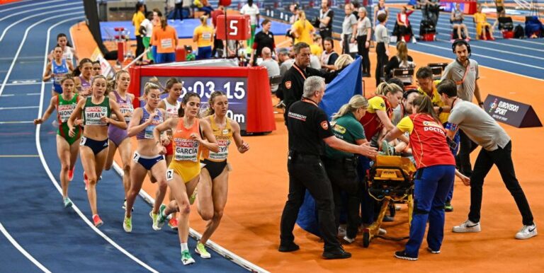 Un coureur néerlandais a été assommé après une chute effrayante aux championnats en salle européens



