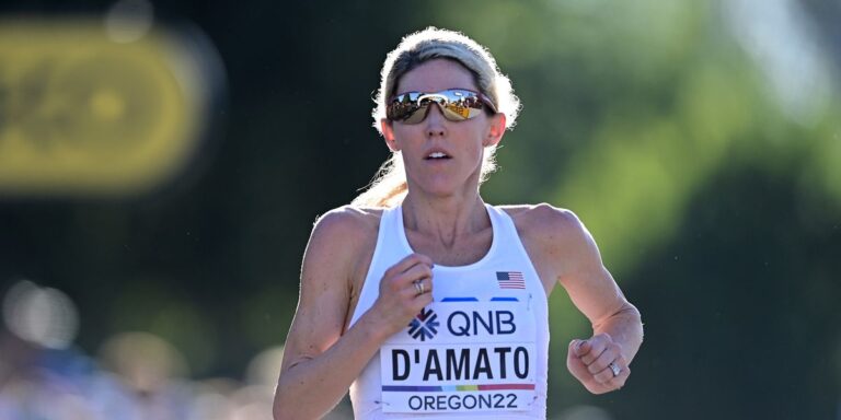 Keira D'Amato a eu l'hypothermie la dernière fois qu'elle dirigeait Boston. 7 ans plus tard, elle est enfin de retour



