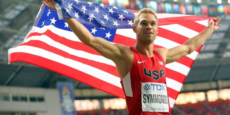 King of the Side Quests: Olympian Nick Symmonds vient de grimper le mont Everest



