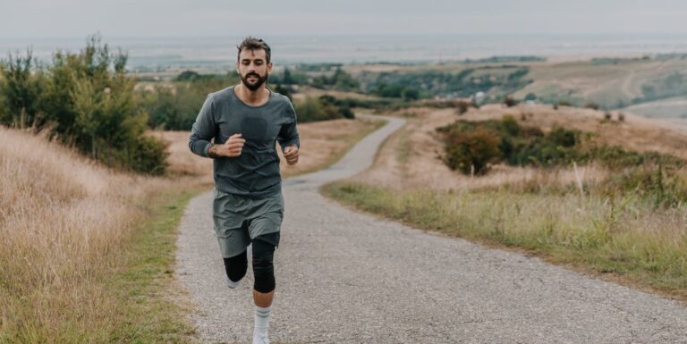 La construction de puissance musculaire vous aidera à écraser les collines et à renforcer votre coup de pied de finition



