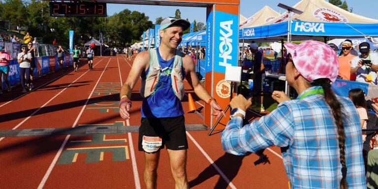 Death Cab pour le chanteur de mignon Ben Gibbard termine les États-Unis à 100 miler: `` Je voyais le double ''




