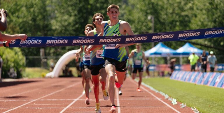 Le record du lycée de 800 mètres est resté depuis 1996. Un étudiant en deuxième année vient de l'abattre



