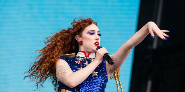 Chappell Roan a couru une fois un 20:06 5K - et était une vedette de cross-country



