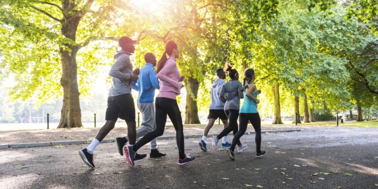 Comment courir / marcher un 10k, que vous soyez un racer débutant ou expérimenté



