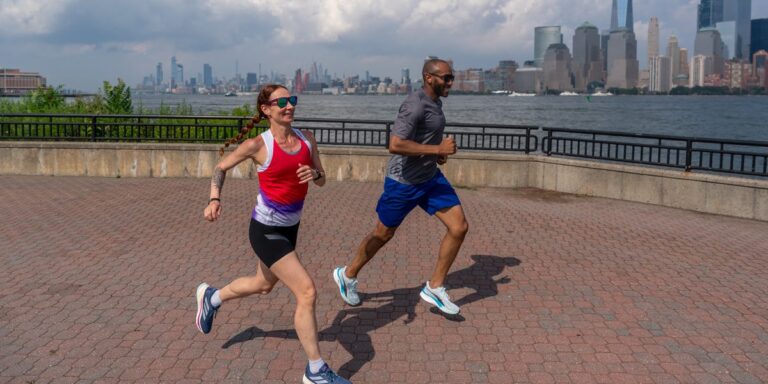 Comment améliorer votre rythme de course, selon les experts



