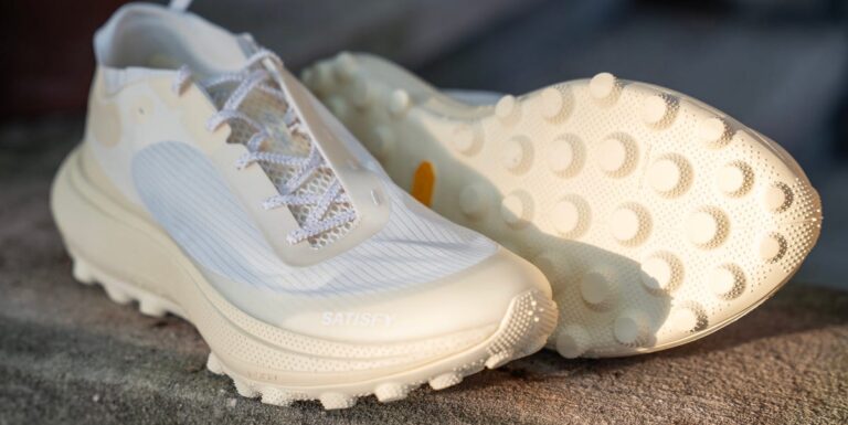 Nous avons pris la chaussure Trail 290 $ de Satisfy, The Rocker, pour une course. Voici ce qu'il faut savoir



