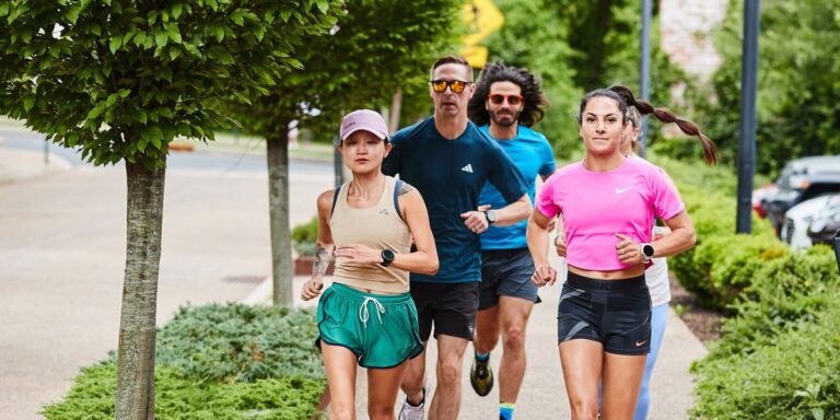 Je me suis réveillé déterminé à aller plus loin que jamais. Cette simple décision a changé ma course pour toujours.



