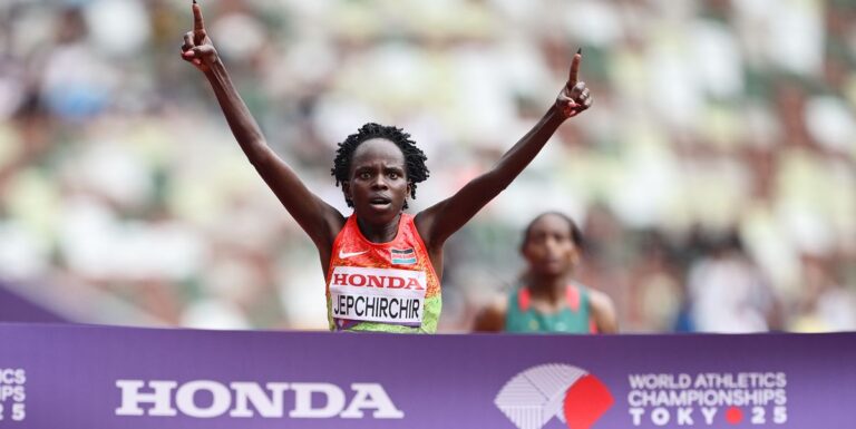 Peres Jepchirchir lance pour victoire passionnante dans le marathon féminin du Championnat du monde



