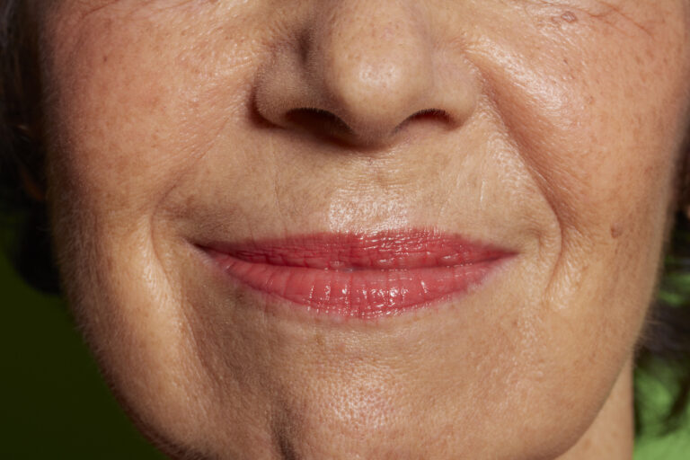 Pourquoi mes yeux ou mes lèvres se contractent-ils? Six raisons possibles
