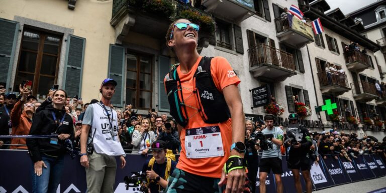 Courtney Dauwalter réduit la distance et réalise un record personnel au marathon des villes jumelles



