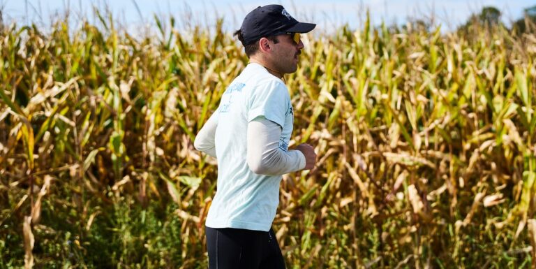 Comment courir plus vite : stratégies le jour de la course



