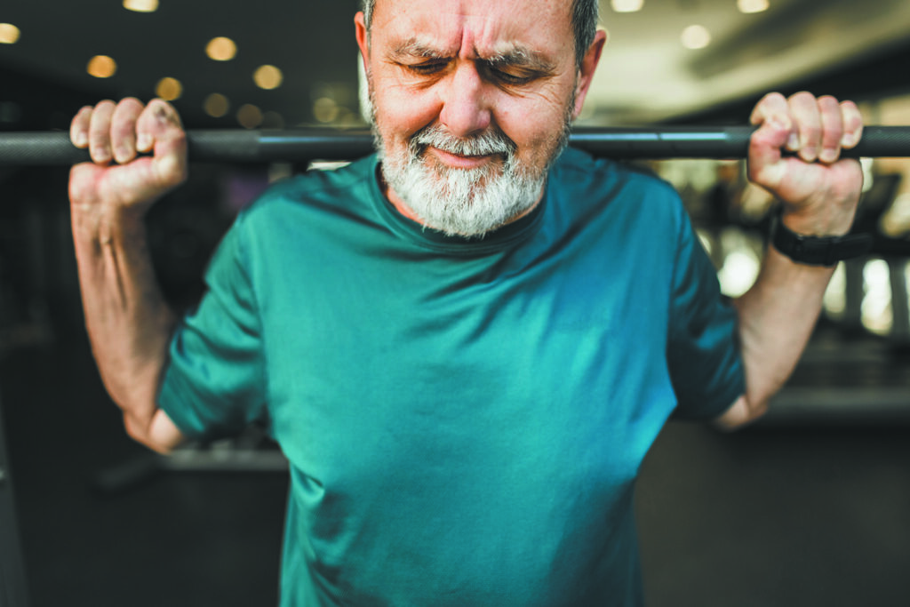 Surmonter la sarcopénie avec un entraînement intensif en résistance
