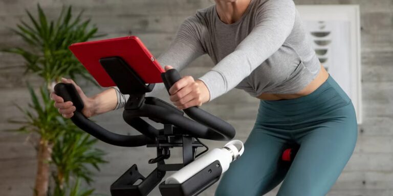 Les 5 meilleurs vélos d'appartement en 2026
