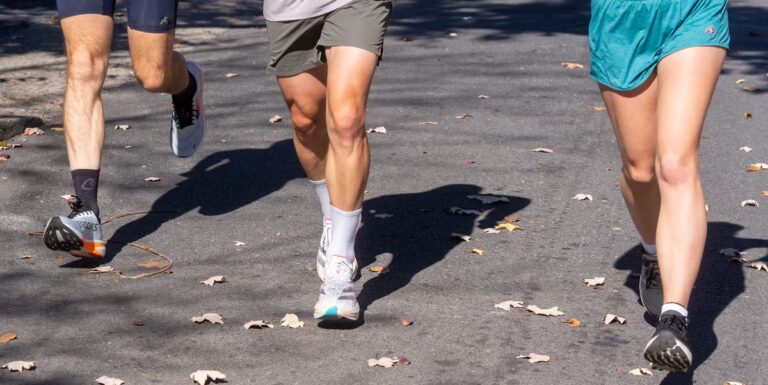 Les chaussures de course peuvent affecter la frappe du pied, suggère une nouvelle étude
