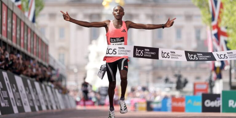Un scientifique a correctement prédit le premier marathon Sub-2 il y a 8 ans. C'est sa prochaine prédiction.




