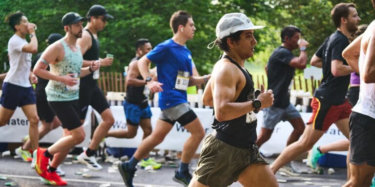 Comment définir le rythme de votre objectif de marathon : conseils approuvés par l'entraîneur

