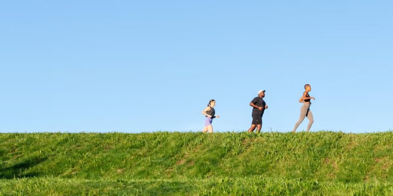 Comment un cycle d'entraînement marathon de 9 jours permet de courir plus fort et de réduire le risque de blessure
