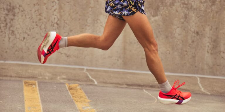 Pourquoi devriez-vous courir avec les chaussures Asics Metaspeed Sky et Edge Tokyo
