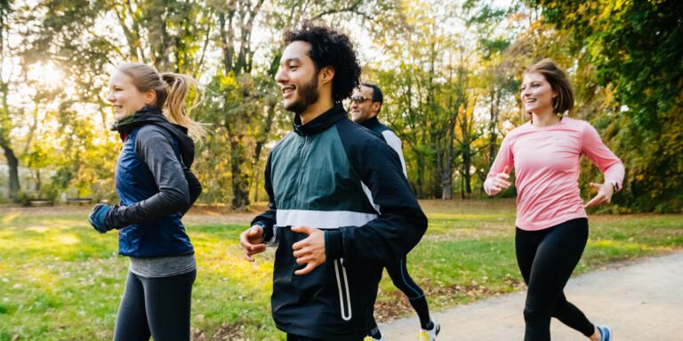 Un kilométrage hebdomadaire plus élevé augmente-t-il la longévité ? Ce que les coureurs devraient savoir

