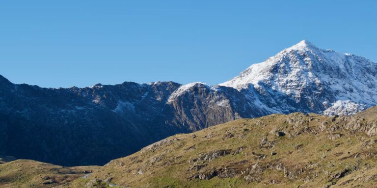 Cet Ultrarunner a parcouru 425 milles jusqu'aux points les plus élevés du Royaume-Uni et a battu le temps le plus rapide connu
