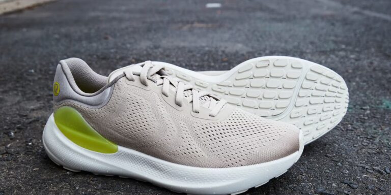 Examen des chaussures de marche lululemon Beyondfeel : confort, ajustement et coussin
