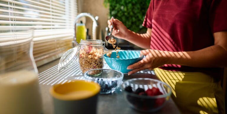 Glucides d’entraînement marathon : combien manger et quand
