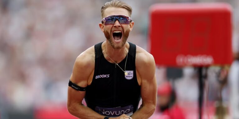 Il l'a fait ! Josh Kerr bat le record du monde du mile vieux de 27 ans
