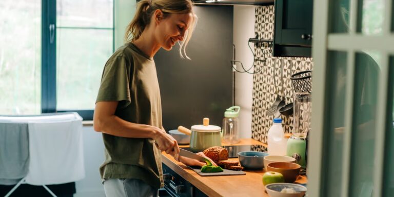 Nutriments clés pour que les coureurs combattent la fatigue, selon une diététiste
