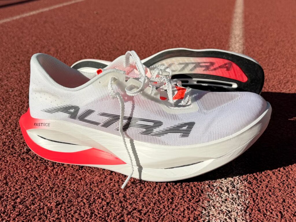 Test du premier run d'Altra Vanish Carbon 3 : un coureur rapide à faible chute
