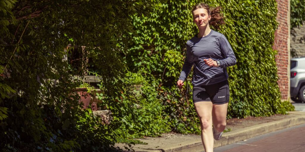 Activation des fessiers pour les coureurs : 3 ajustements qui m'ont aidé à courir plus fort