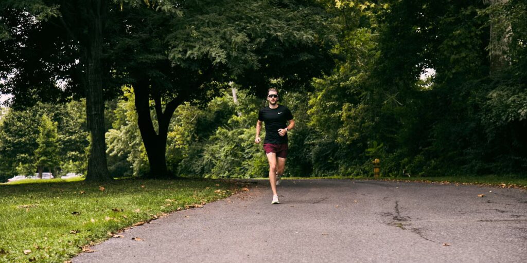 Comment les courses de moyenne et longue durée aident les coureurs à développer leur endurance aérobie