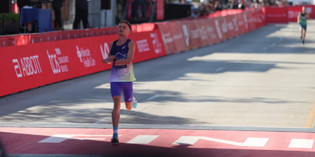 Sur 20 miles à Chicago, Vinny Mauri a rendu le marathon américain à nouveau délicieux
